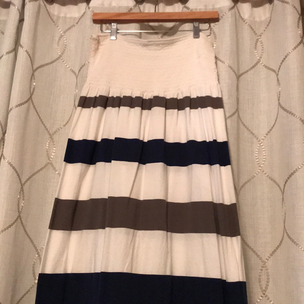 Striped strapless maxi